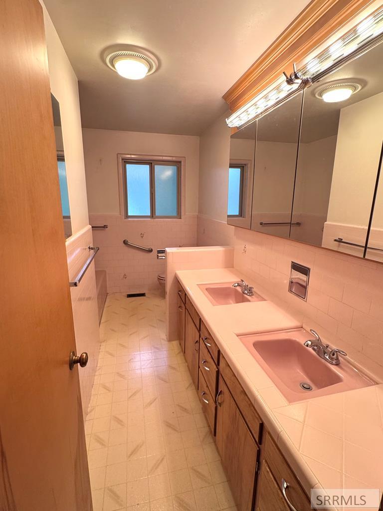 3839 E 12 N Property Photo 21