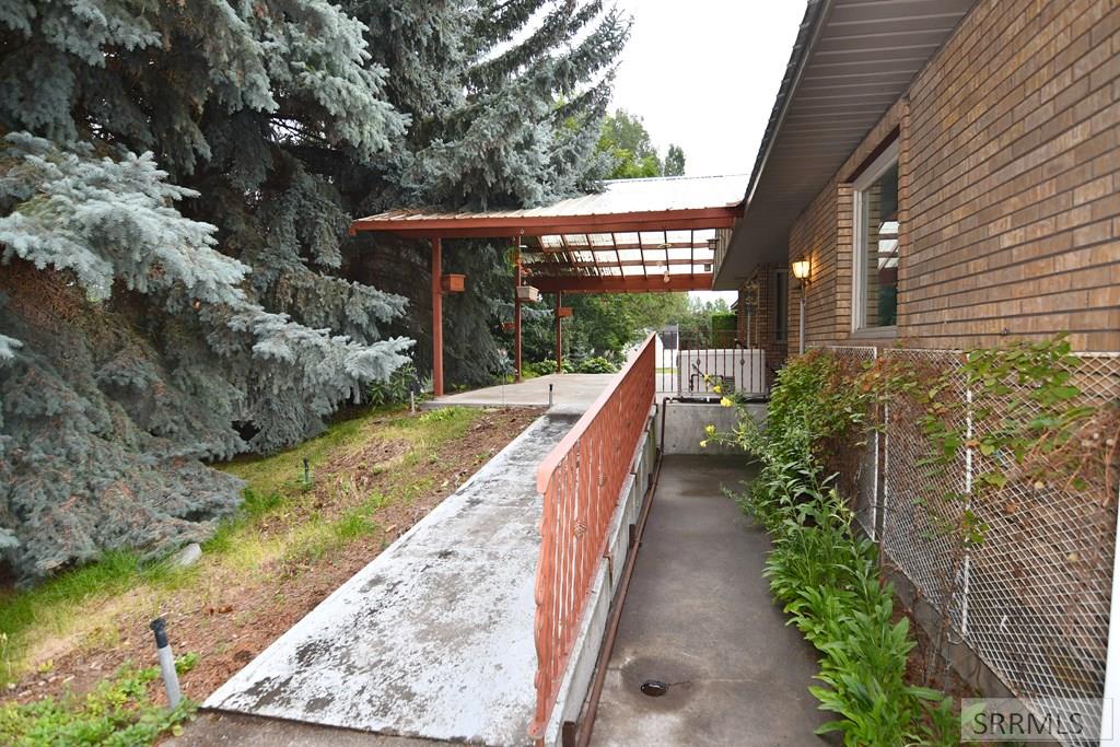 3839 E 12 N Property Photo 43