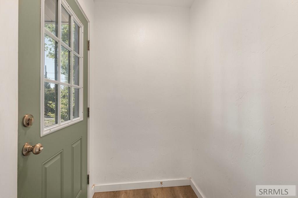 2855 E 671 N Property Photo 6