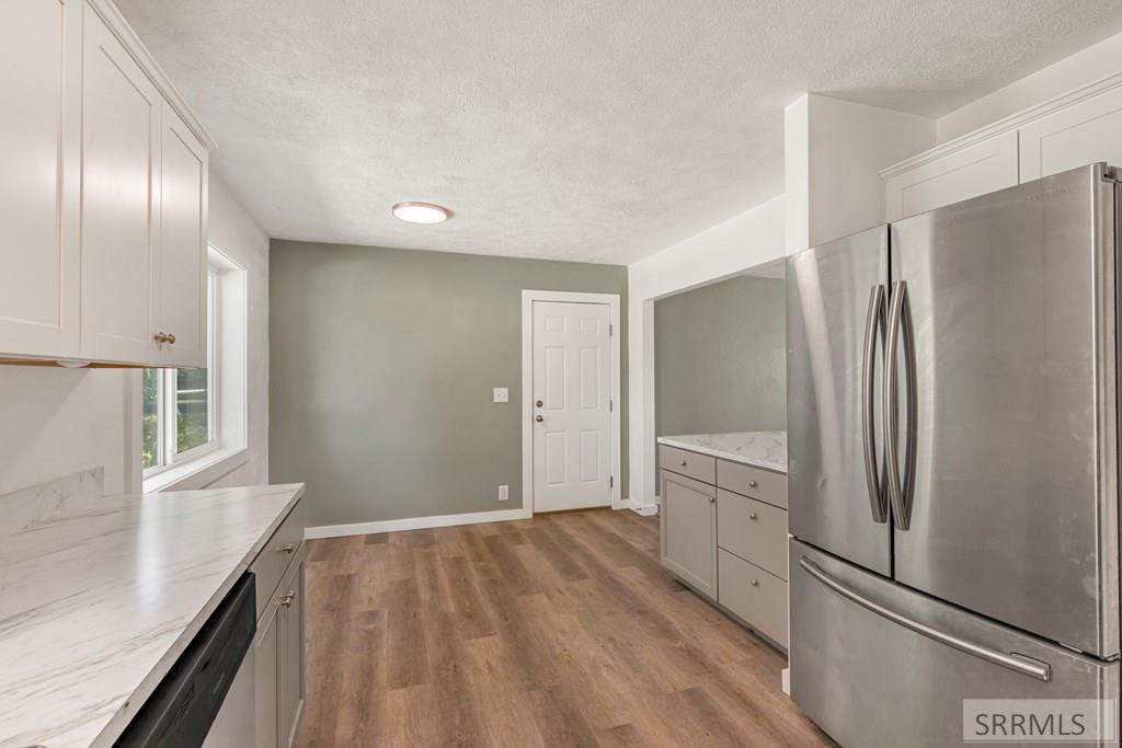 2855 E 671 N Property Photo 15