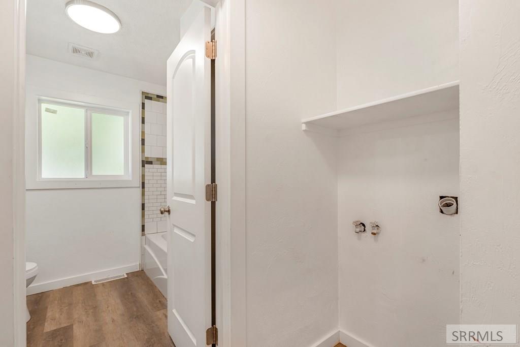 2855 E 671 N Property Photo 24