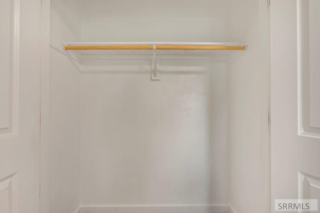 2855 E 671 N Property Photo 33