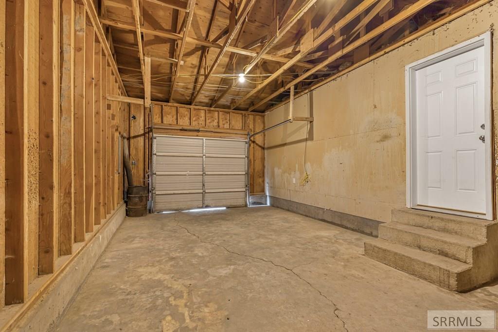 2855 E 671 N Property Photo 39