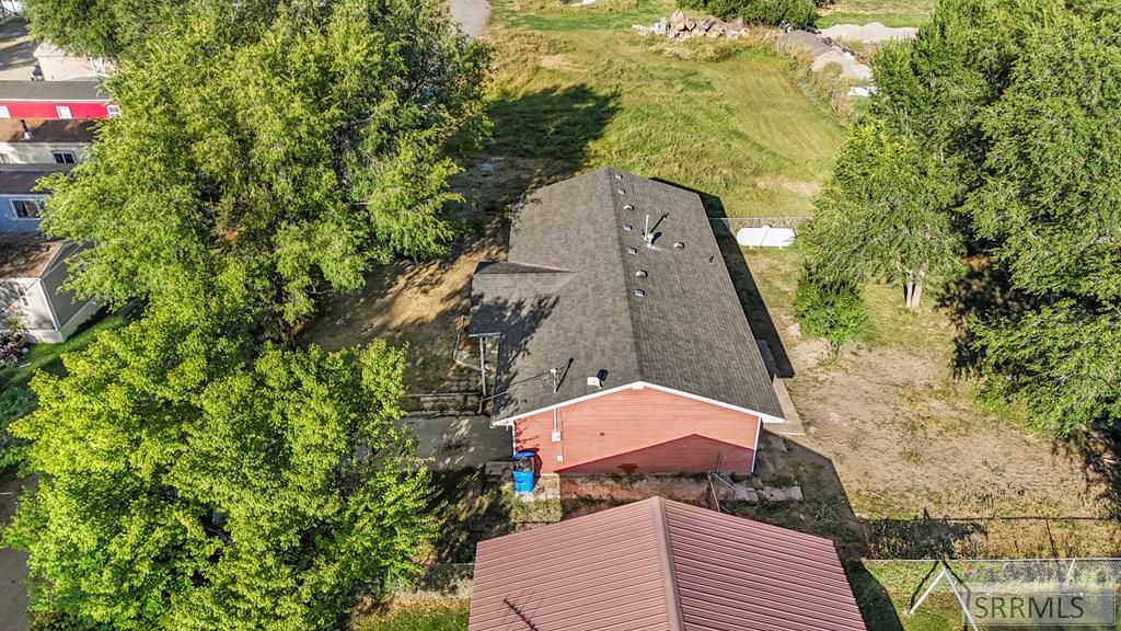 2855 E 671 N Property Photo 55
