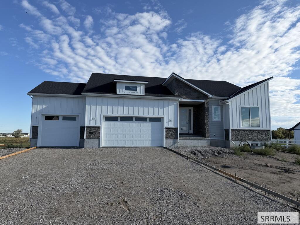 3757 E 369 N Property Photo 1