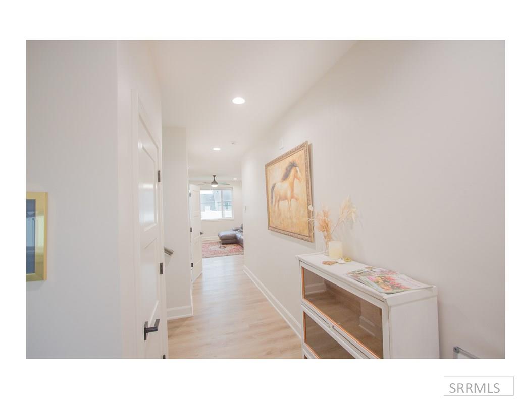 2046 47th Street Property Photo 5