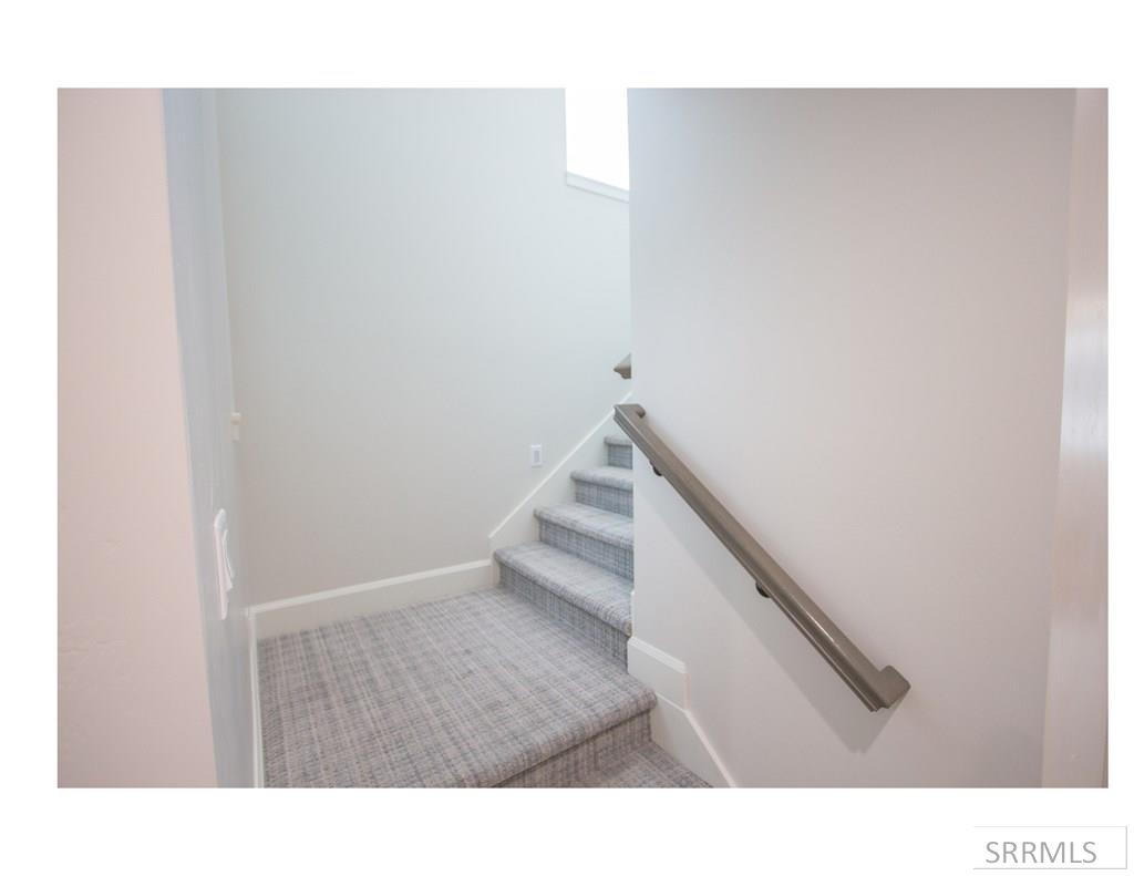 2046 47th Street Property Photo 27