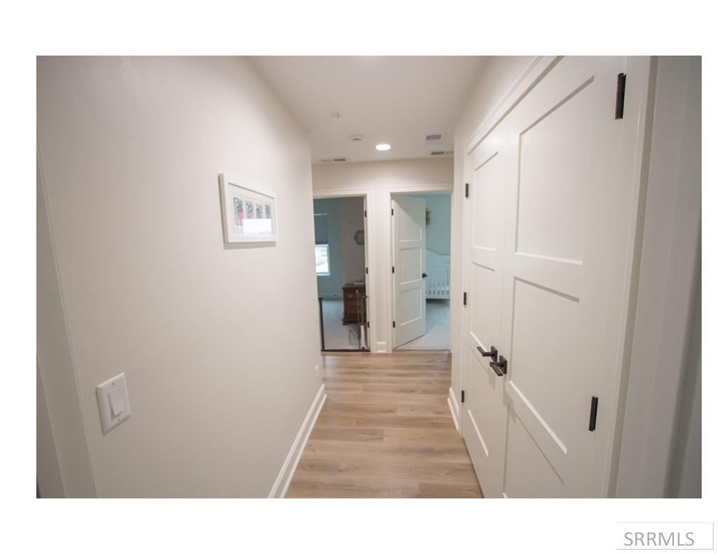 2046 47th Street Property Photo 39