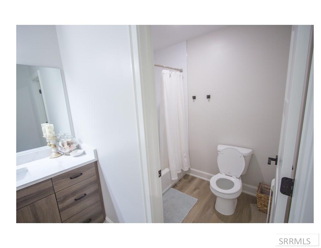 2046 47th Street Property Photo 46