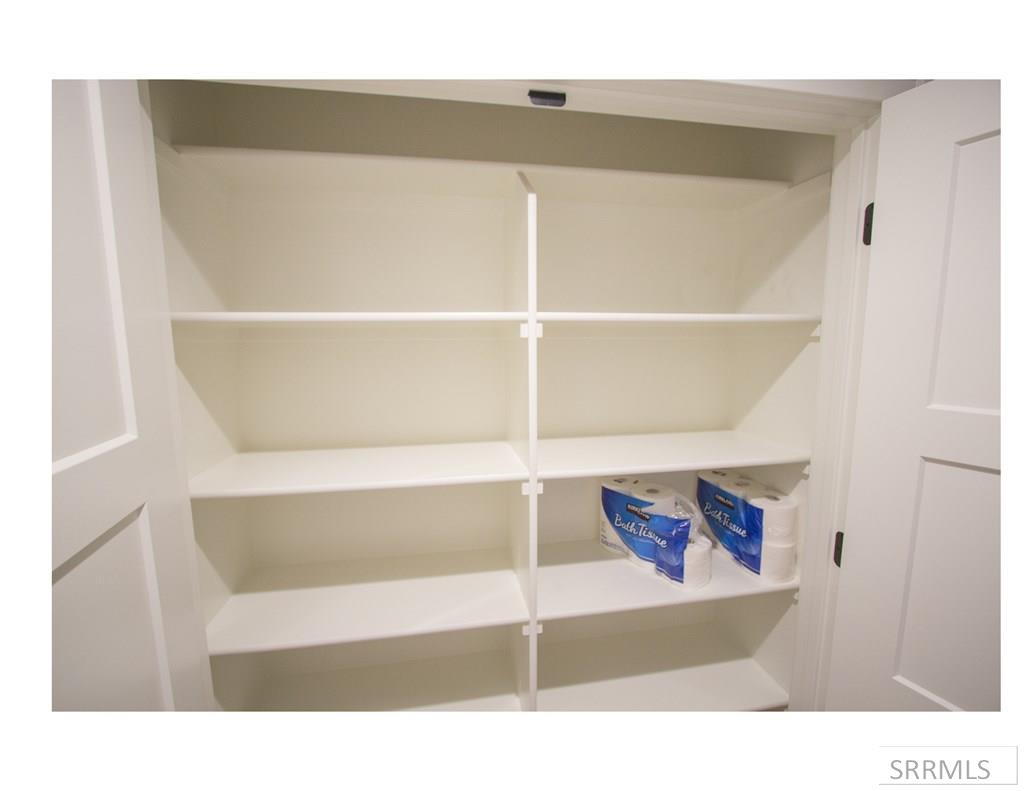 2046 47th Street Property Photo 51
