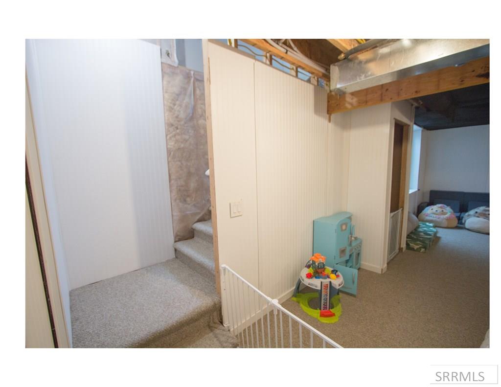2046 47th Street Property Photo 52