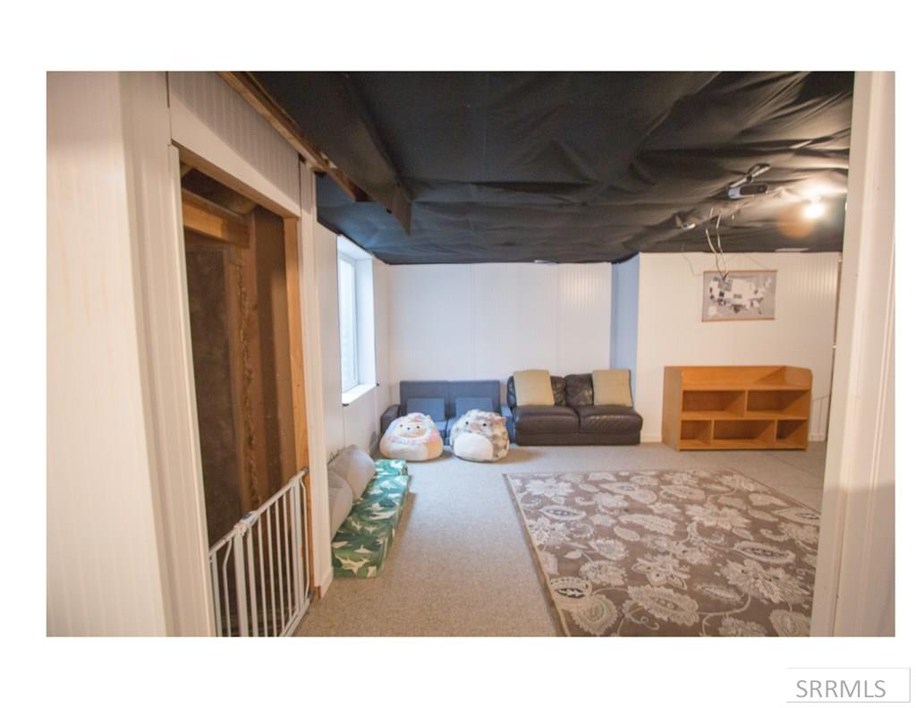 2046 47th Street Property Photo 53