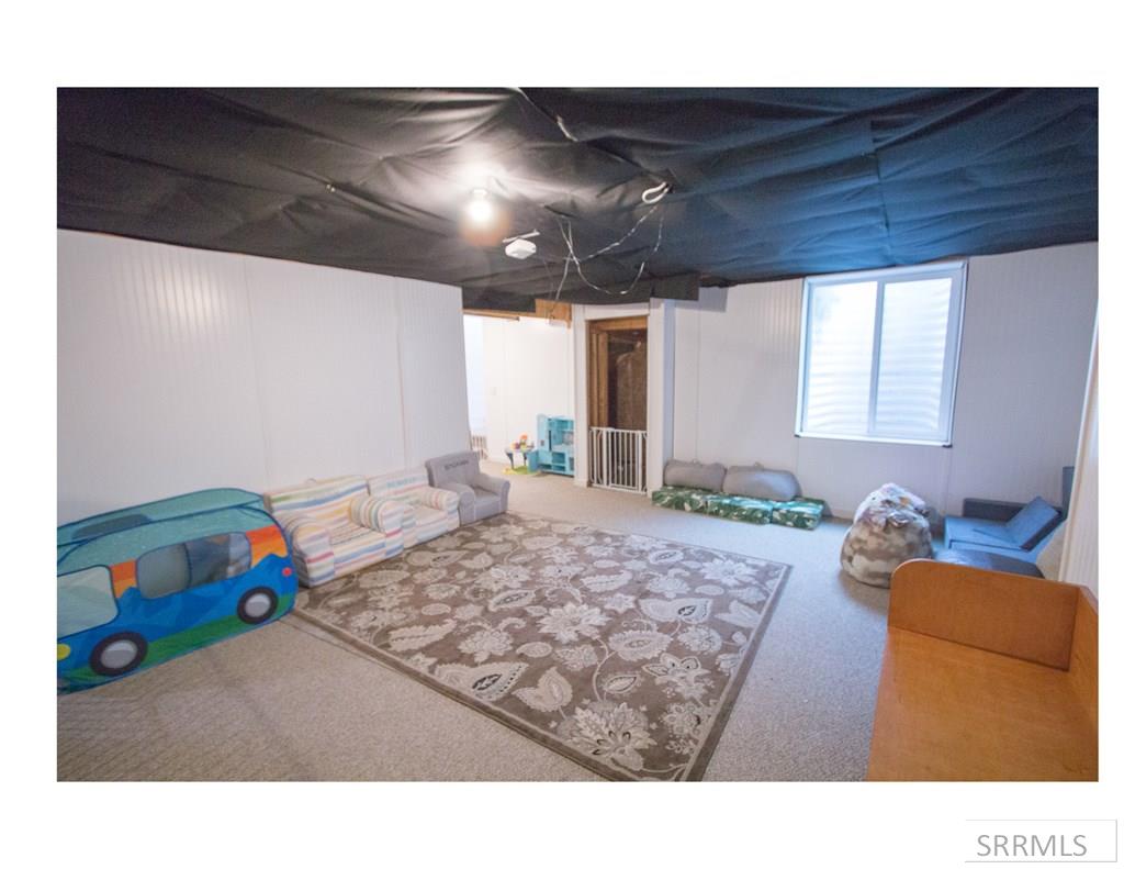 2046 47th Street Property Photo 55