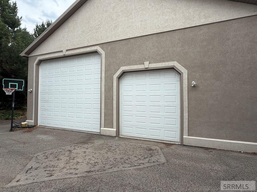 5107 E Lindee Lane Property Photo 4