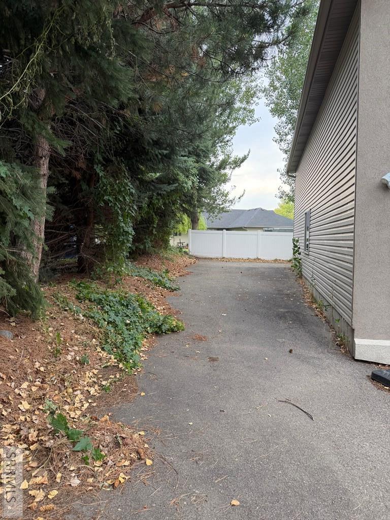 5107 E Lindee Lane Property Photo 5