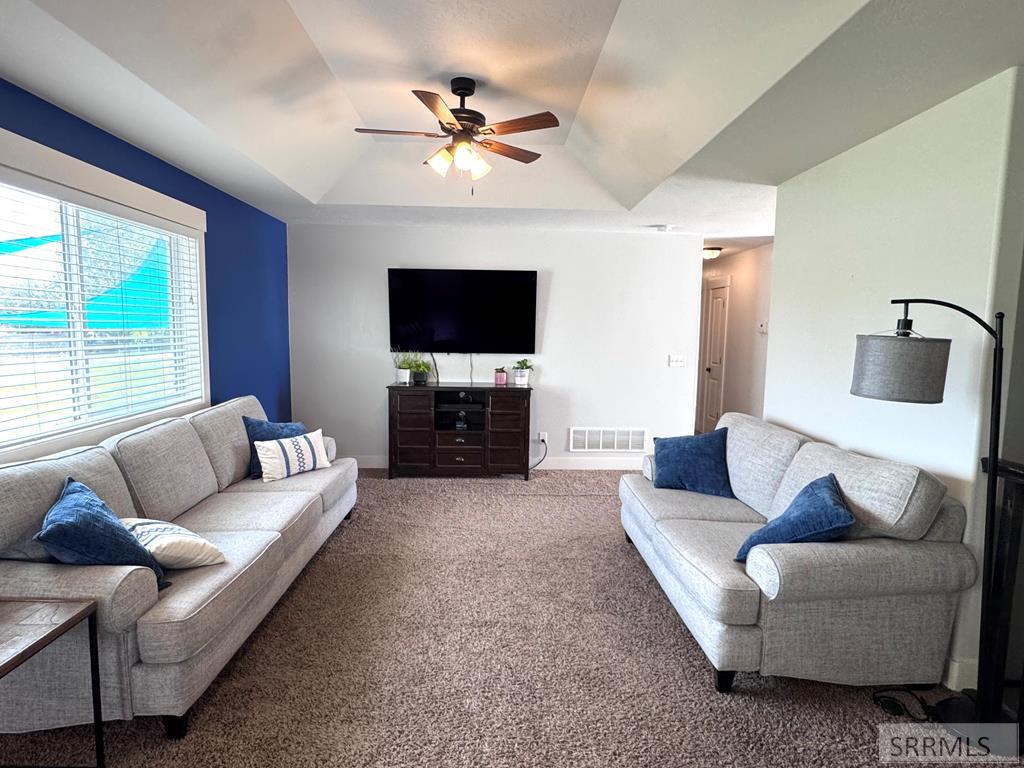 3937 E 172 N Property Photo 2