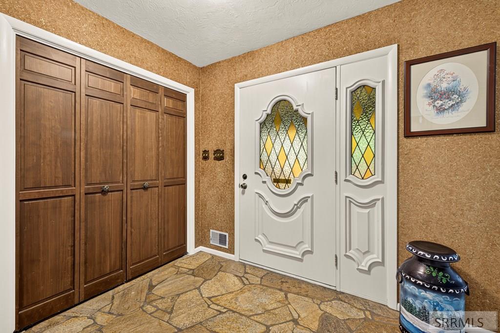 1900 Ross Avenue Property Photo 7
