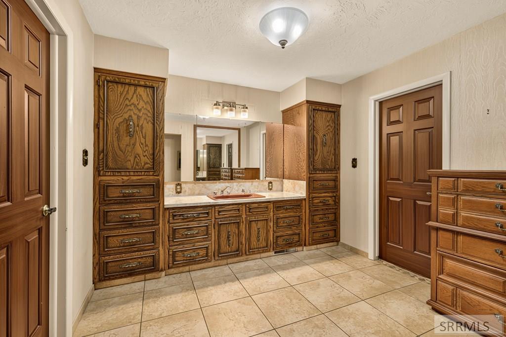 1900 Ross Avenue Property Photo 24