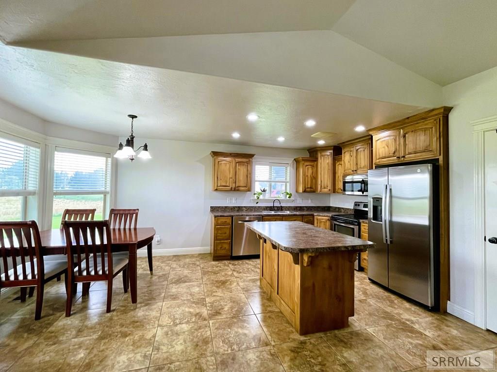 6020 Malory Drive Property Photo 5