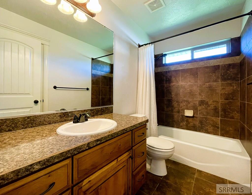 6020 Malory Drive Property Photo 16