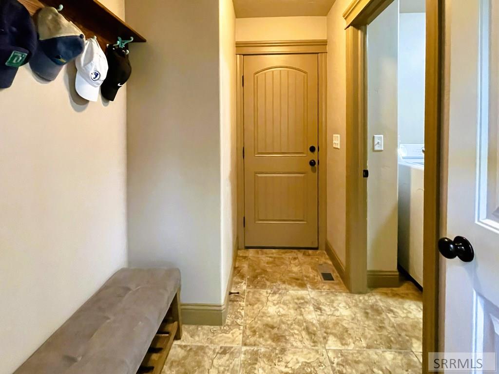 6020 Malory Drive Property Photo 23