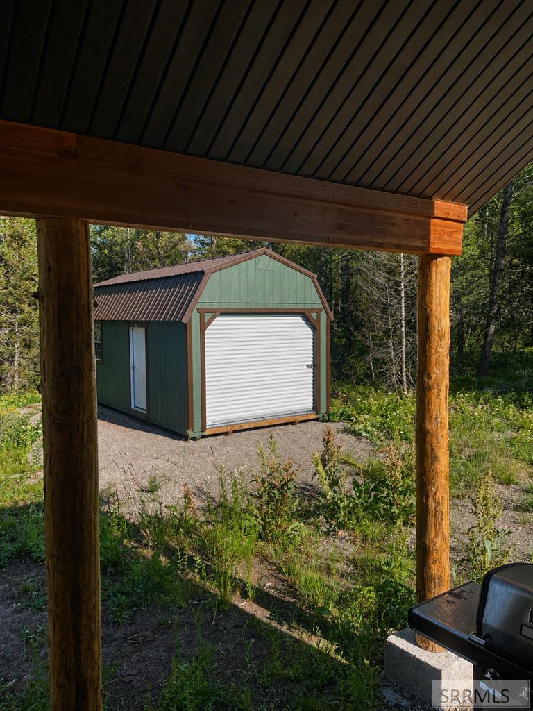 4177 Forest View Drive Property Photo 3