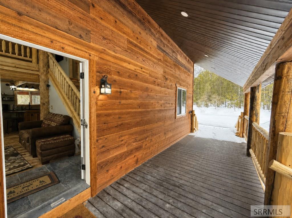 4177 Forest View Drive Property Photo 4