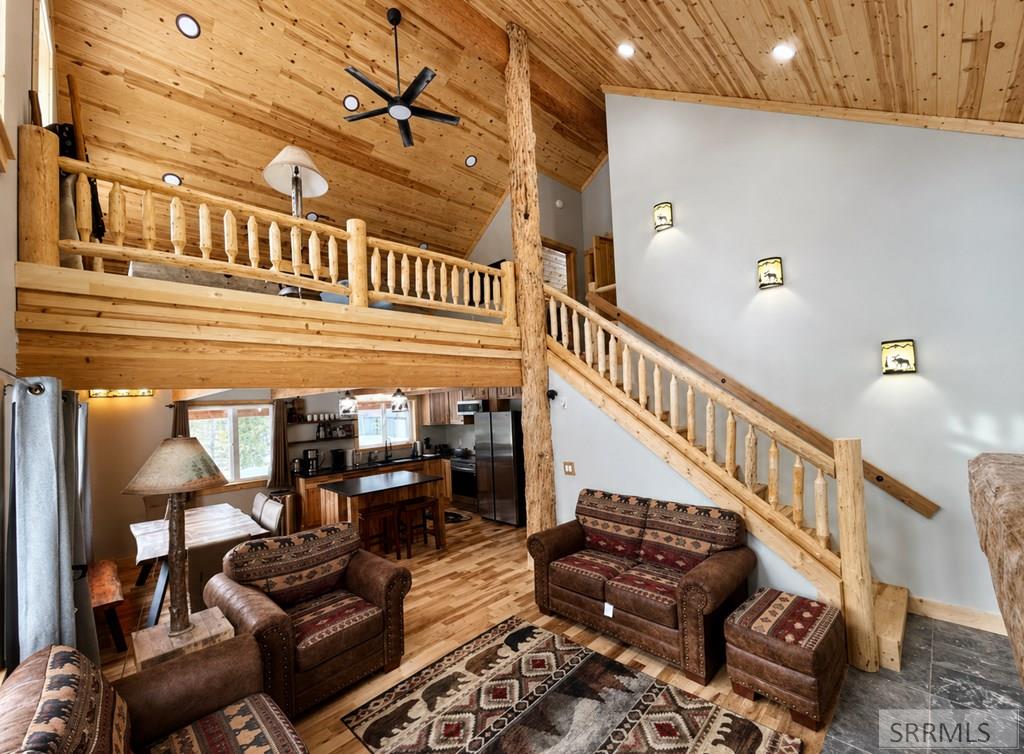 4177 Forest View Drive Property Photo 5