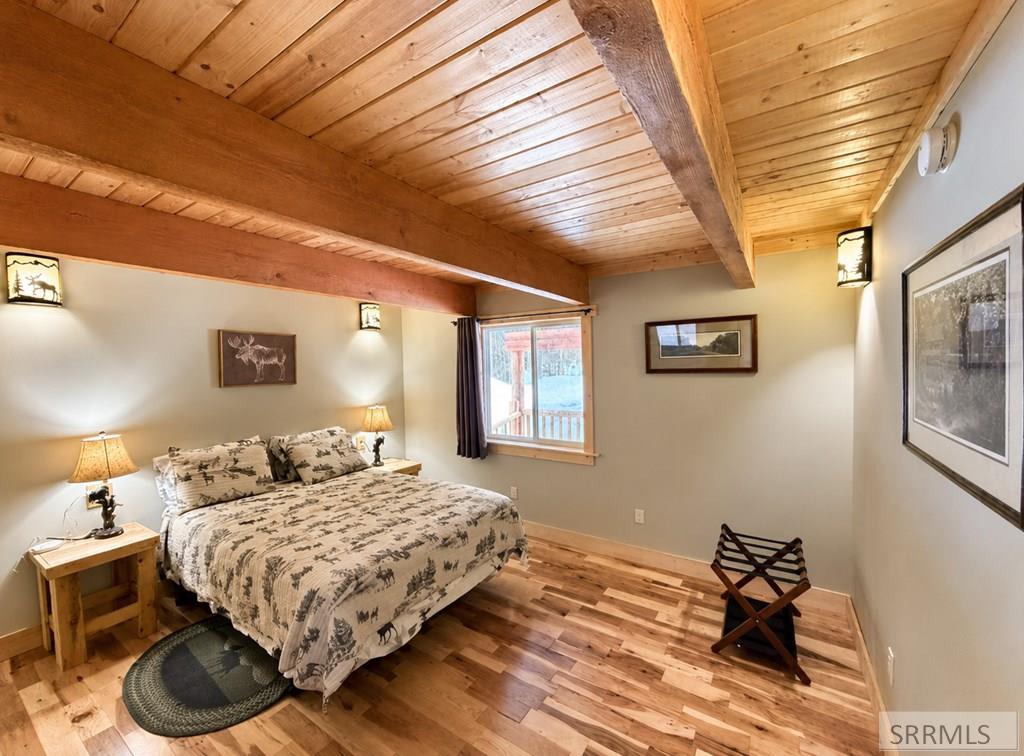 4177 Forest View Drive Property Photo 12
