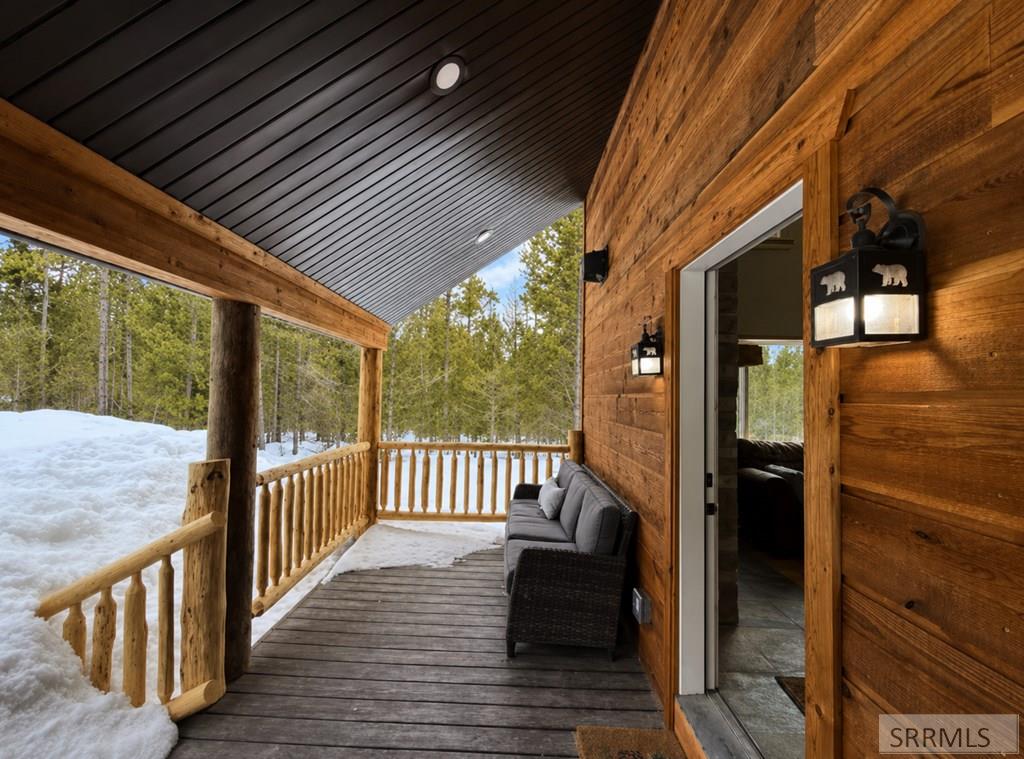 4177 Forest View Drive Property Photo 28