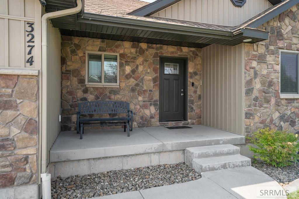3274 E Sky Mountain Court Property Photo 5