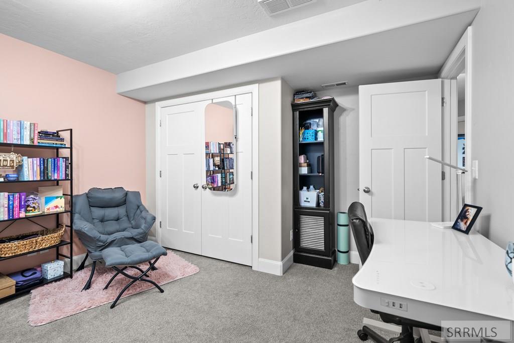 3274 E Sky Mountain Court Property Photo 34