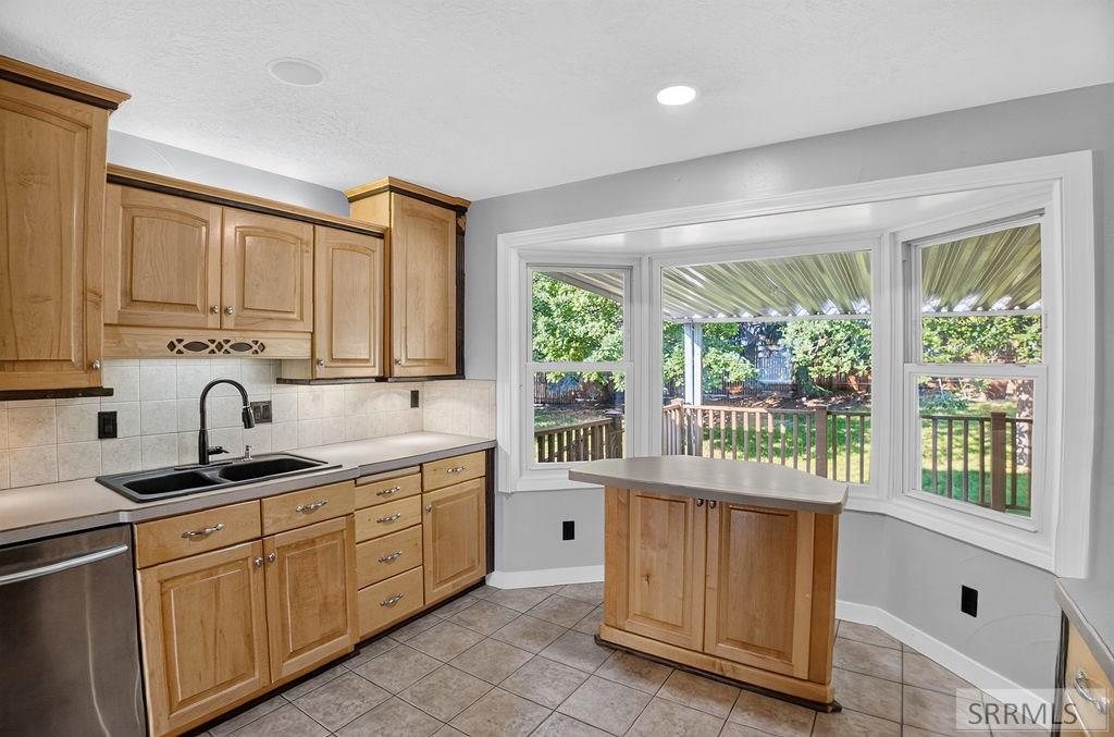 5027 Apache Property Photo 15
