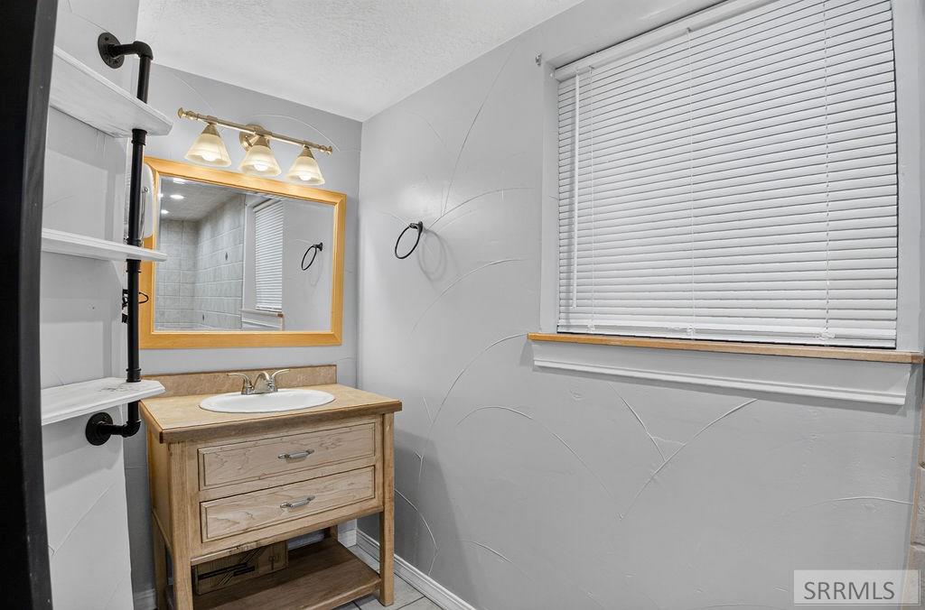 5027 Apache Property Photo 38