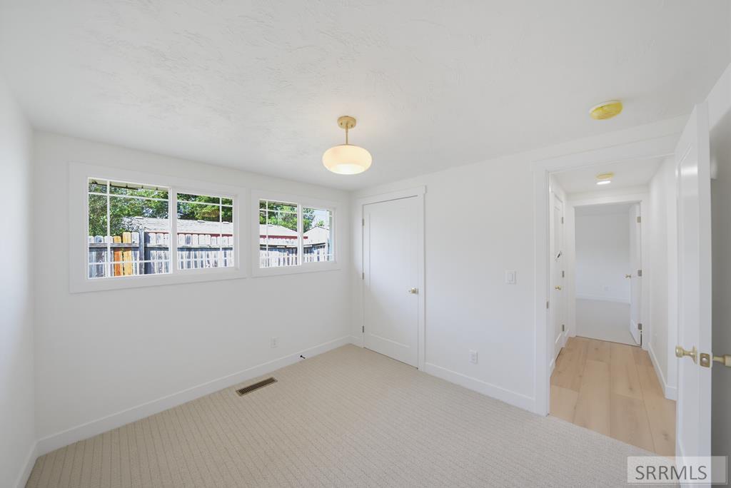 1063 Irving Street Property Photo 11