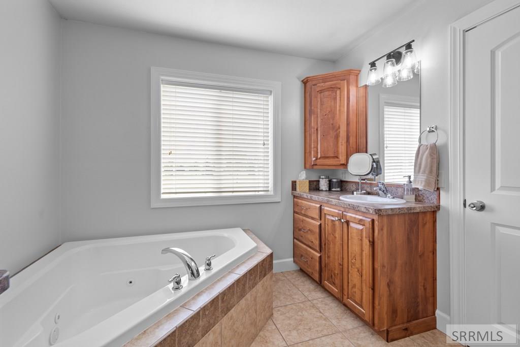 1449 N 600 E Property Photo 37