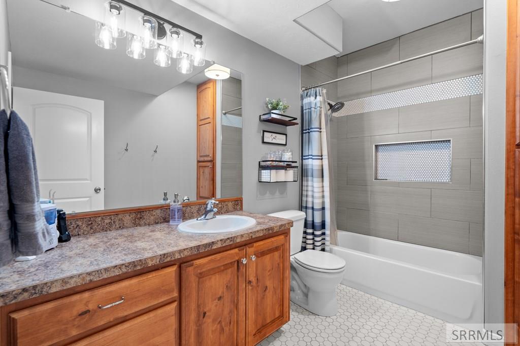 1449 N 600 E Property Photo 55