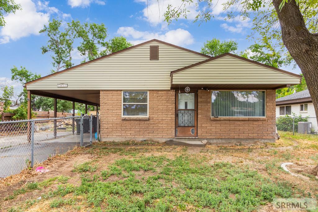1515 Dennis Avenue Property Photo 1