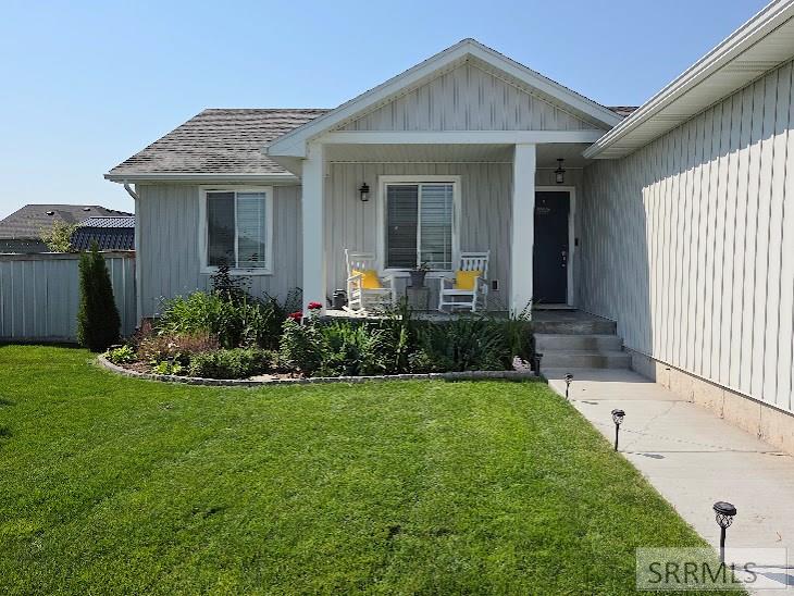3668 E Fierce Way Property Photo 3