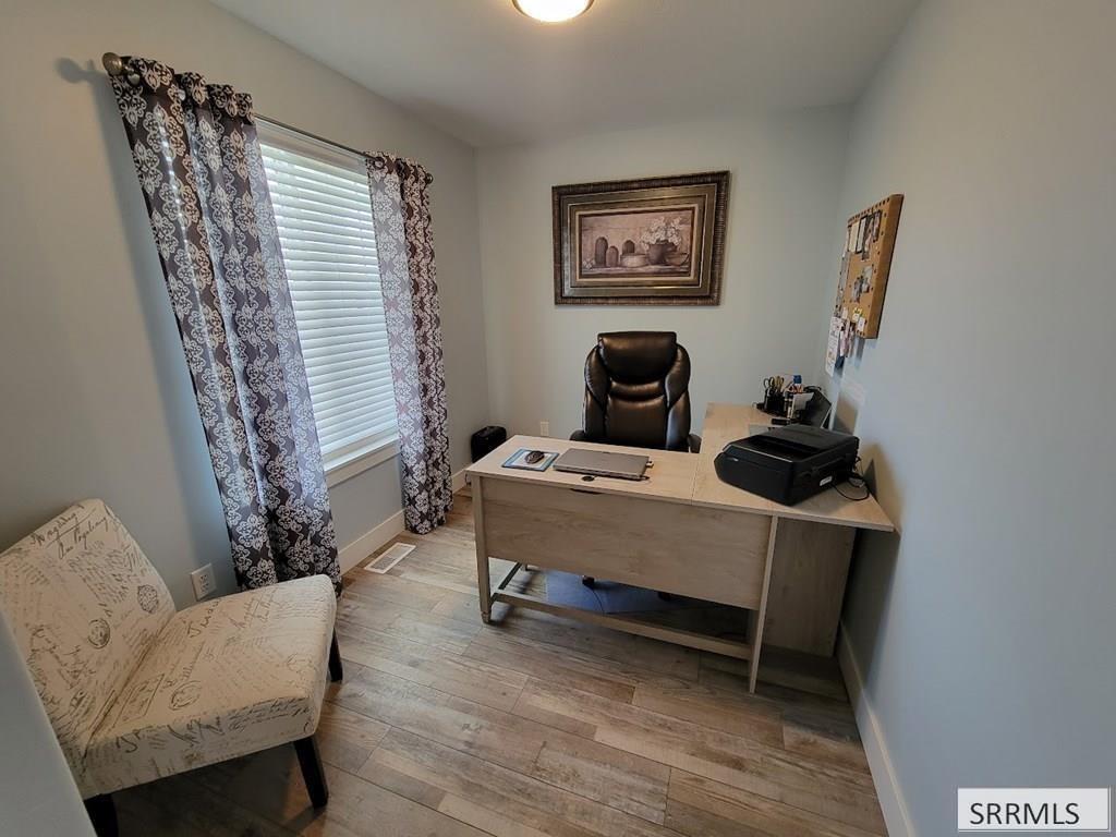 3668 E Fierce Way Property Photo 7