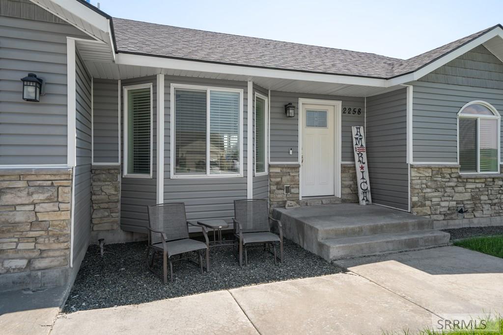 2258 E Hailey Avenue Property Photo 2