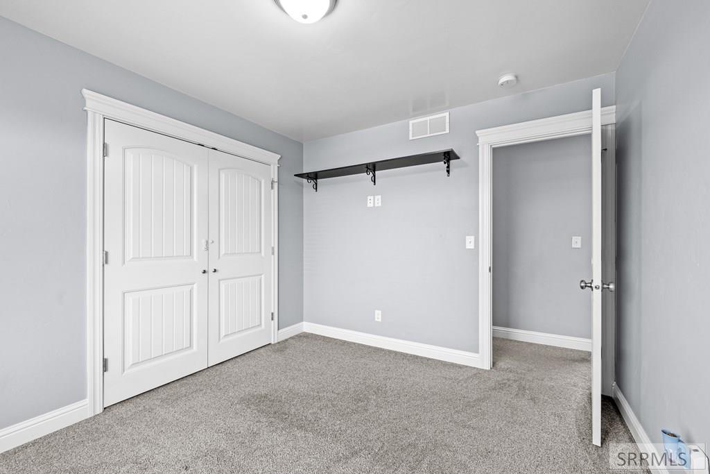 2258 E Hailey Avenue Property Photo 15