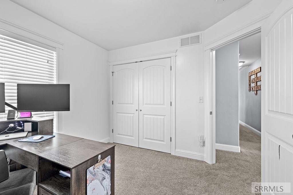 2258 E Hailey Avenue Property Photo 17