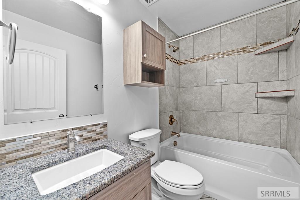 2258 E Hailey Avenue Property Photo 18