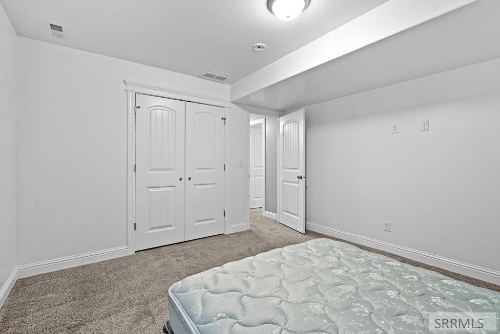 2258 E Hailey Avenue Property Photo 28