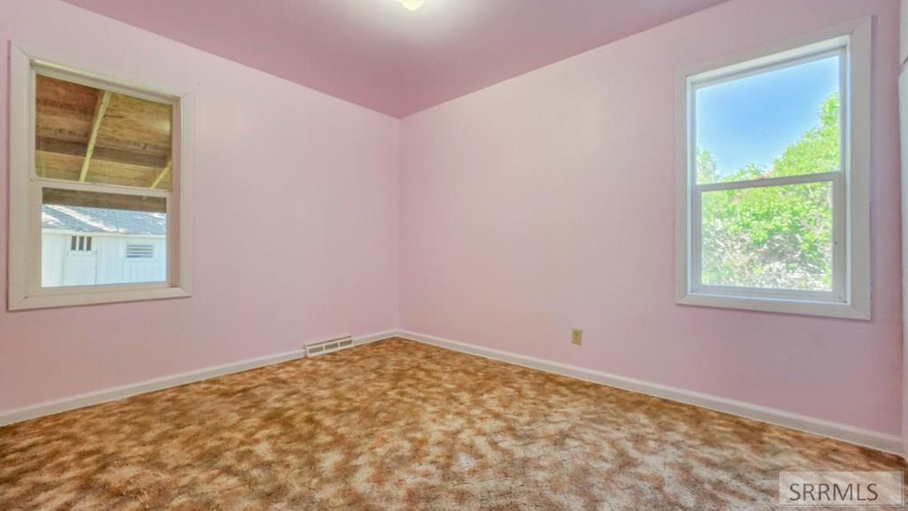 355 Louise Drive Property Photo 6