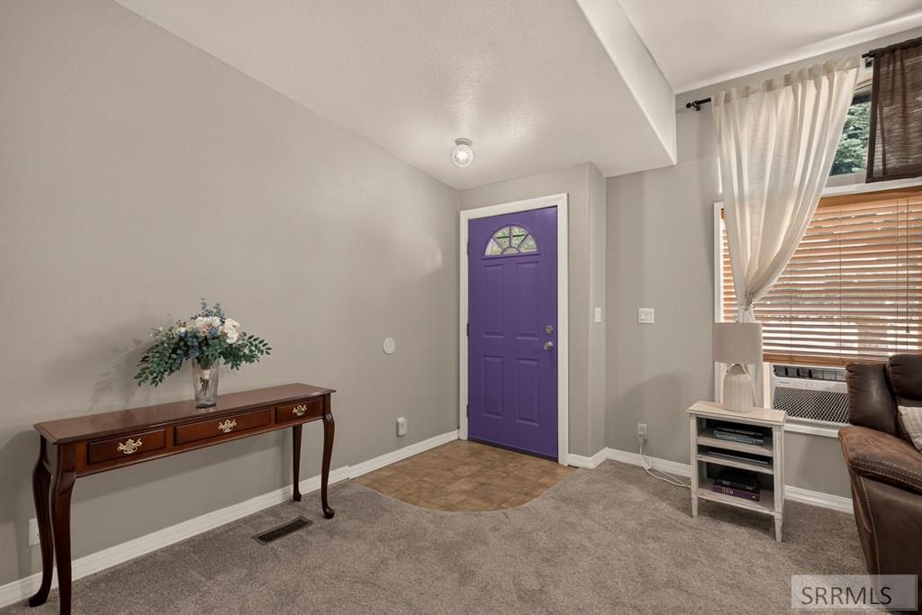 62 S 35 W Property Photo 5