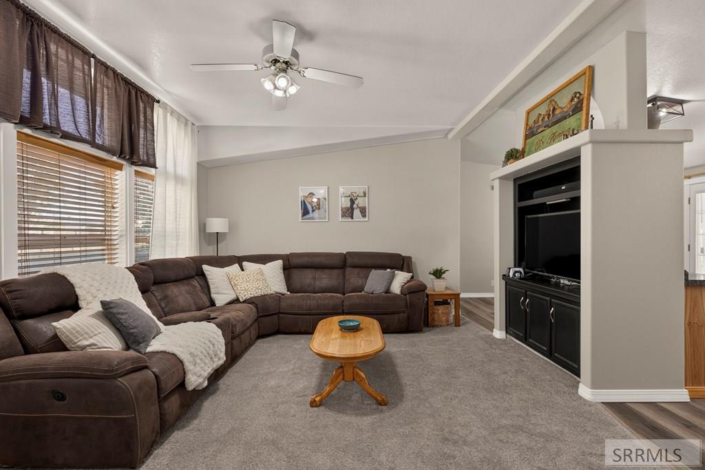 62 S 35 W Property Photo 6