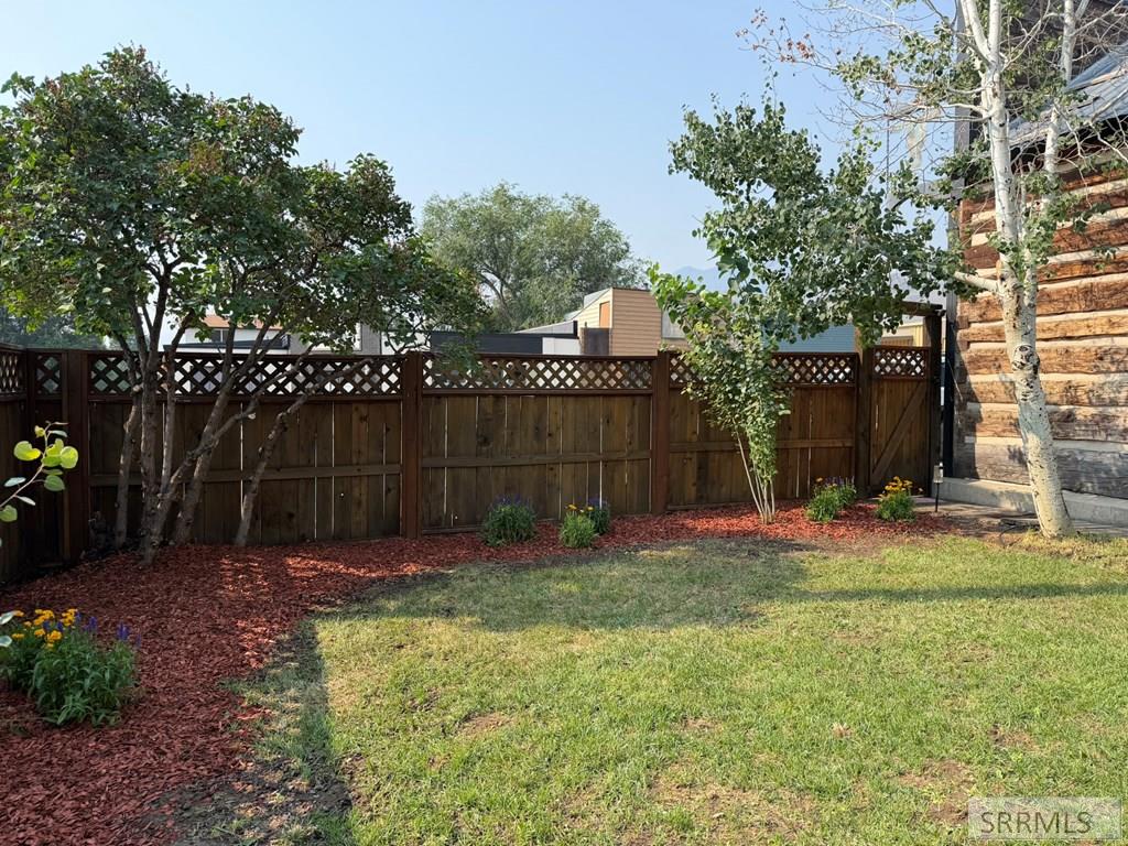 430 E Main Avenue Property Photo 37