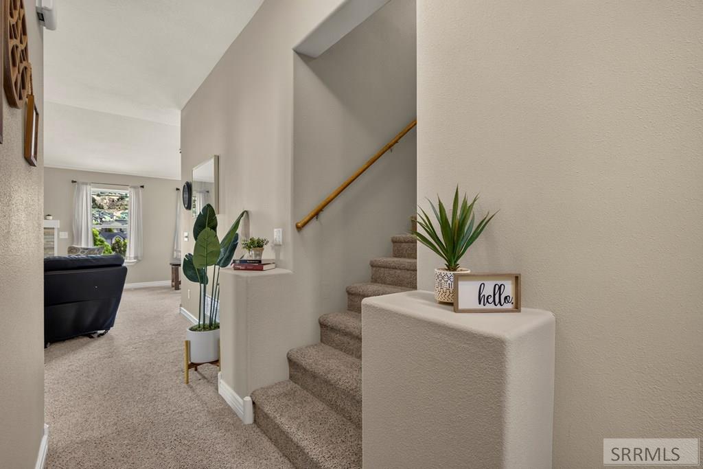 349 La Montagna Strada Property Photo 15